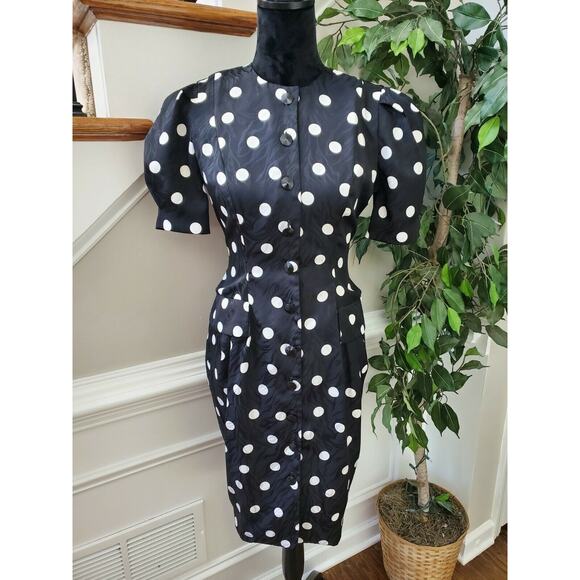 Unbranded Dresses & Skirts - Vintage Black 100% Polyester Round Neck Balloon Sleeve Knee Length Dress Size 2